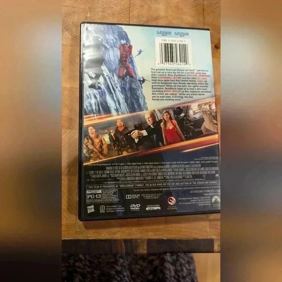 GI Joe Retaliation DVD (EUC) - Picture 3 of 4